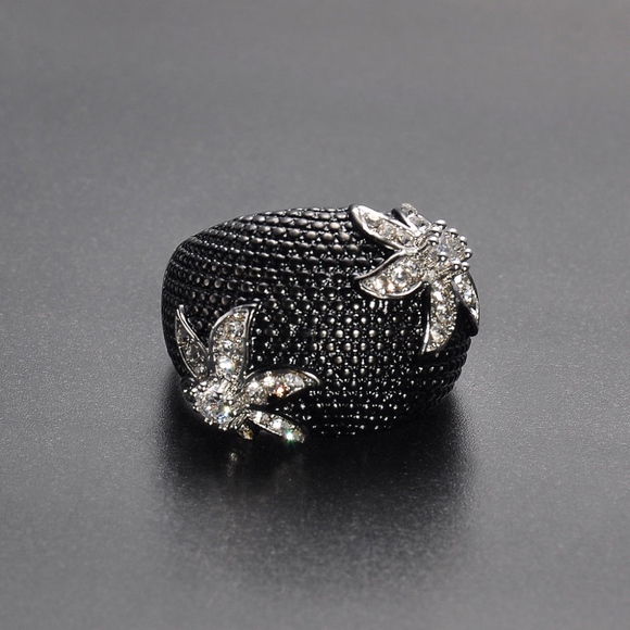 Cluster CZ Flower Black Beaded Silver Fashion Ring - Picture 5 of 5